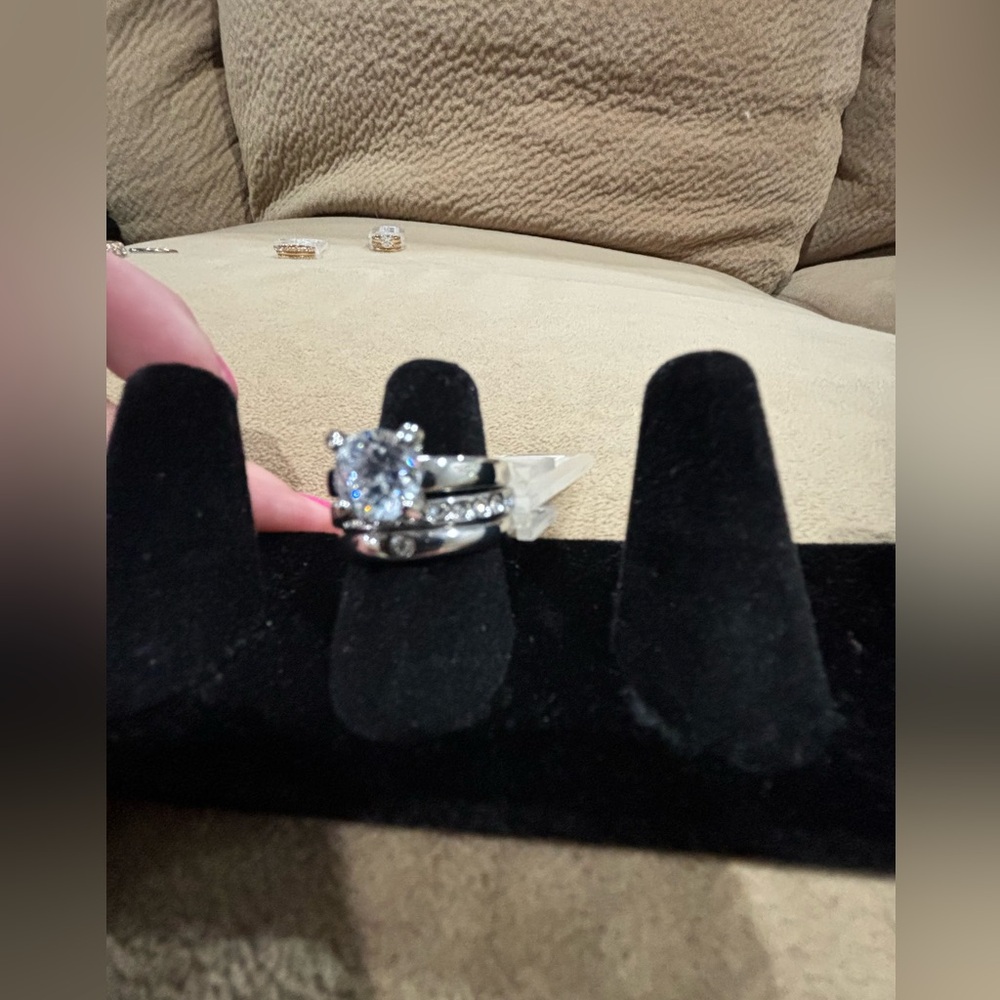 Past Present Future Diamond Ring. Medium - image 4